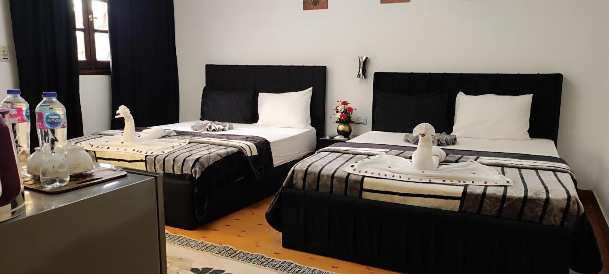 Pyramids Kingdom - Guest House Kafrat al Jabal Exterior photo
