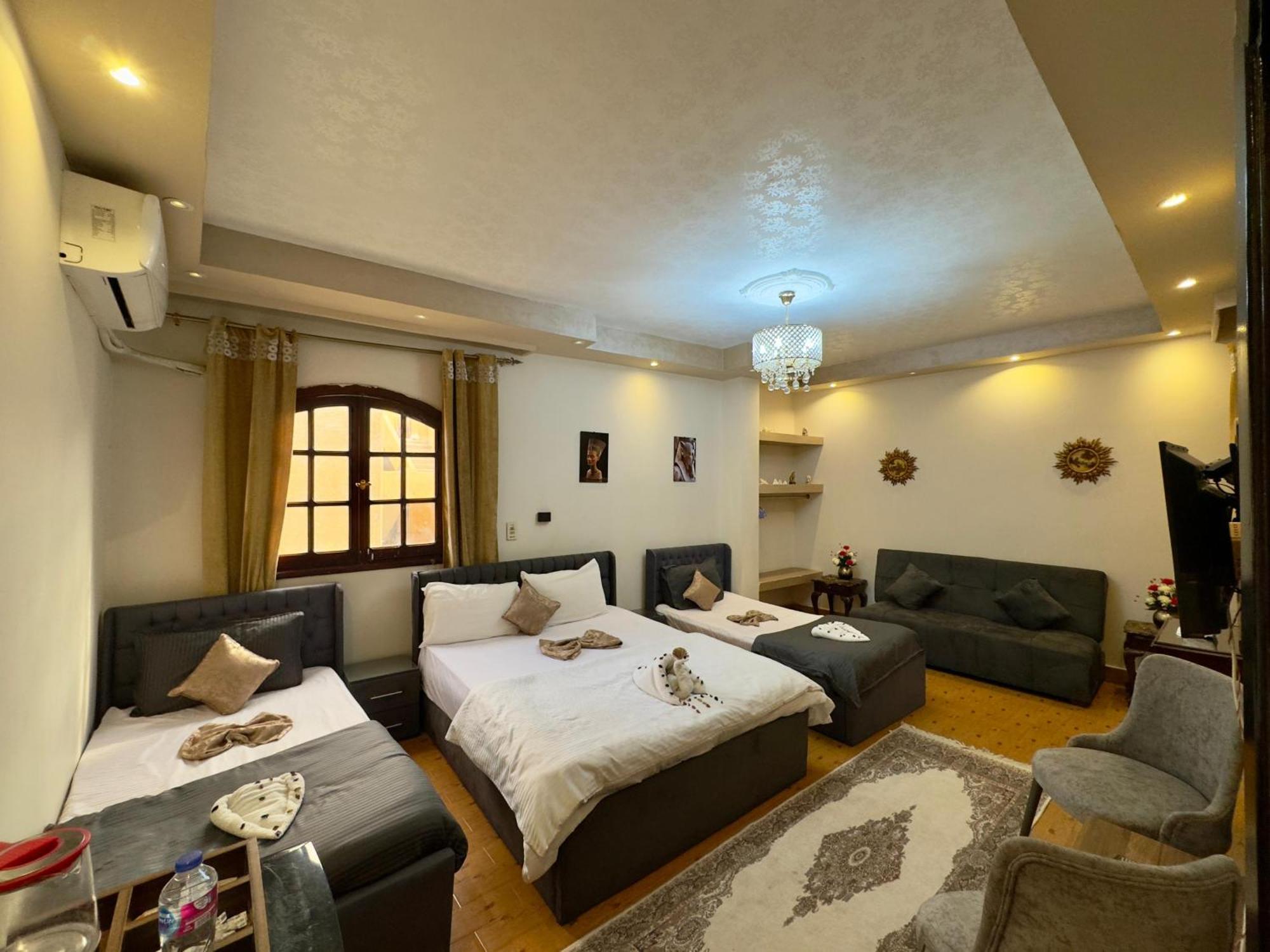 Pyramids Kingdom - Guest House Kafrat al Jabal Exterior photo